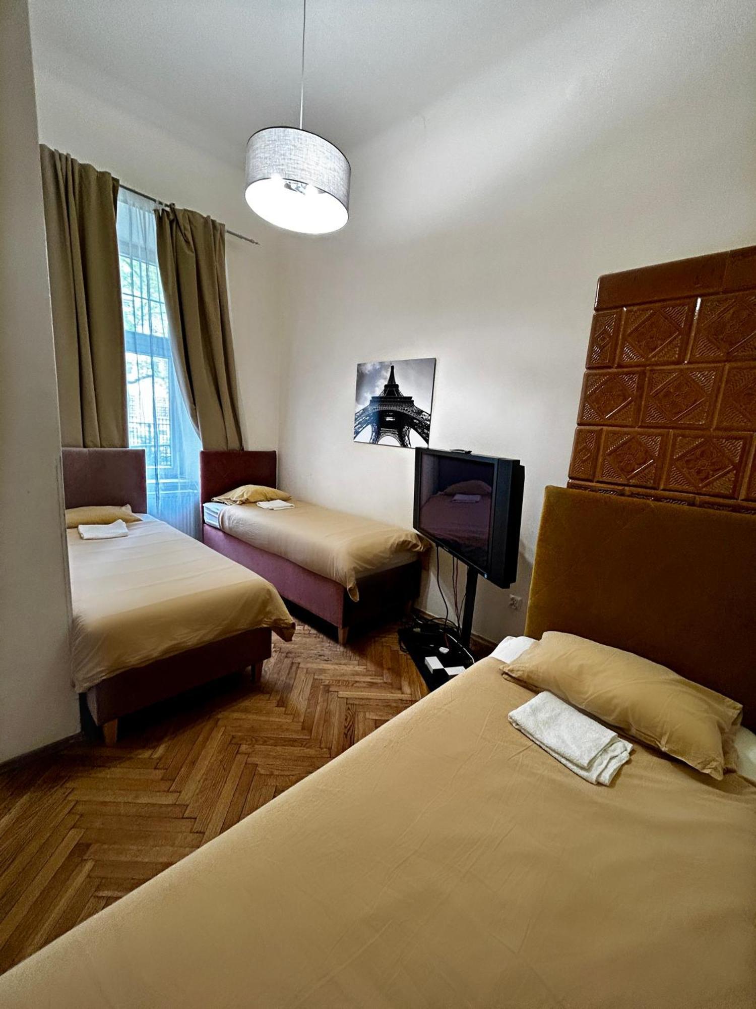 Harmony Aparthotel Krakow Exterior photo